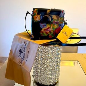 Patricia Nash crossbody purse Le Fluer collection